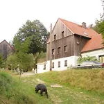Mit Balkon Und Zwei Schlafzimmern By Interhome Apartment Weissenstadt