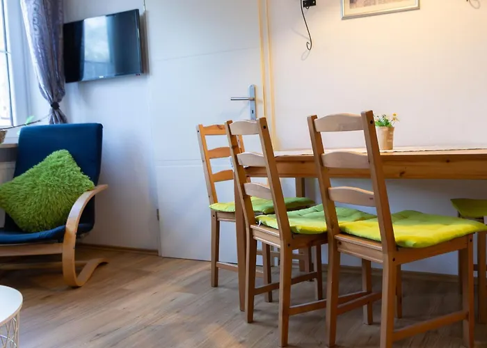 Appartement Mit Balkon Und Zwei Schlafzimmern By Interhome