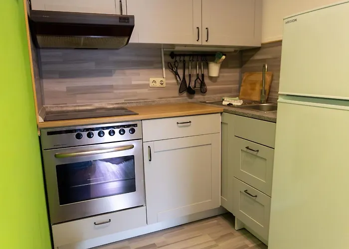 Mit Balkon Und Zwei Schlafzimmern By Interhome Appartement *