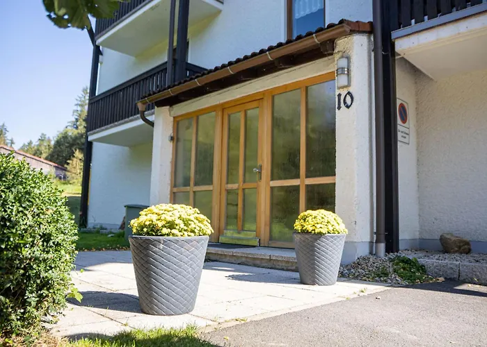 Mit Balkon Und Zwei Schlafzimmern By Interhome Weißenstadt